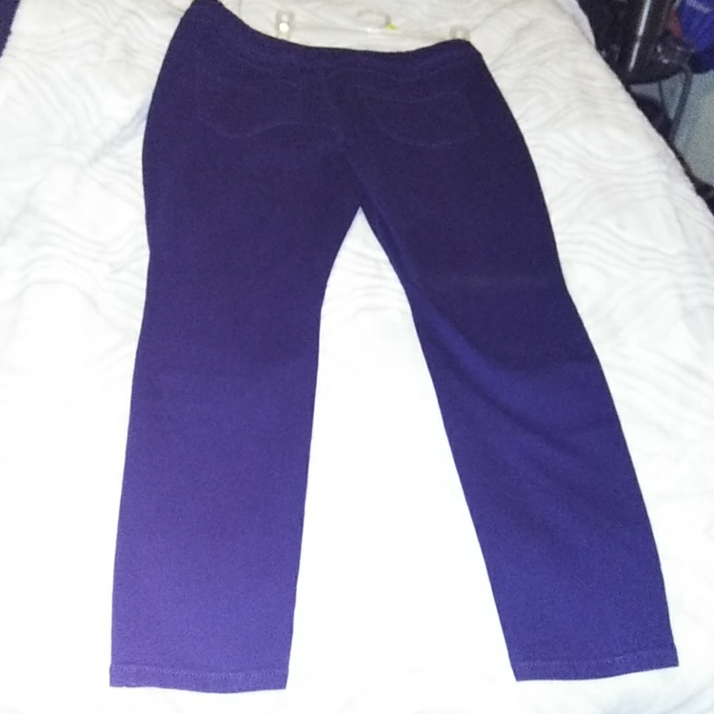 Pants - Picture 4 of 5